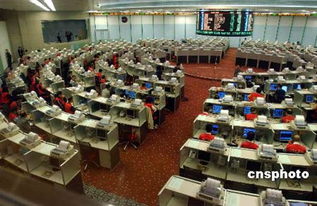 上海黄金交易所黄金T+D早盘盘初上涨04%报79541元克