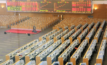 北京绿色交易所参与人大会举行 为绿色低碳行业注入新动力